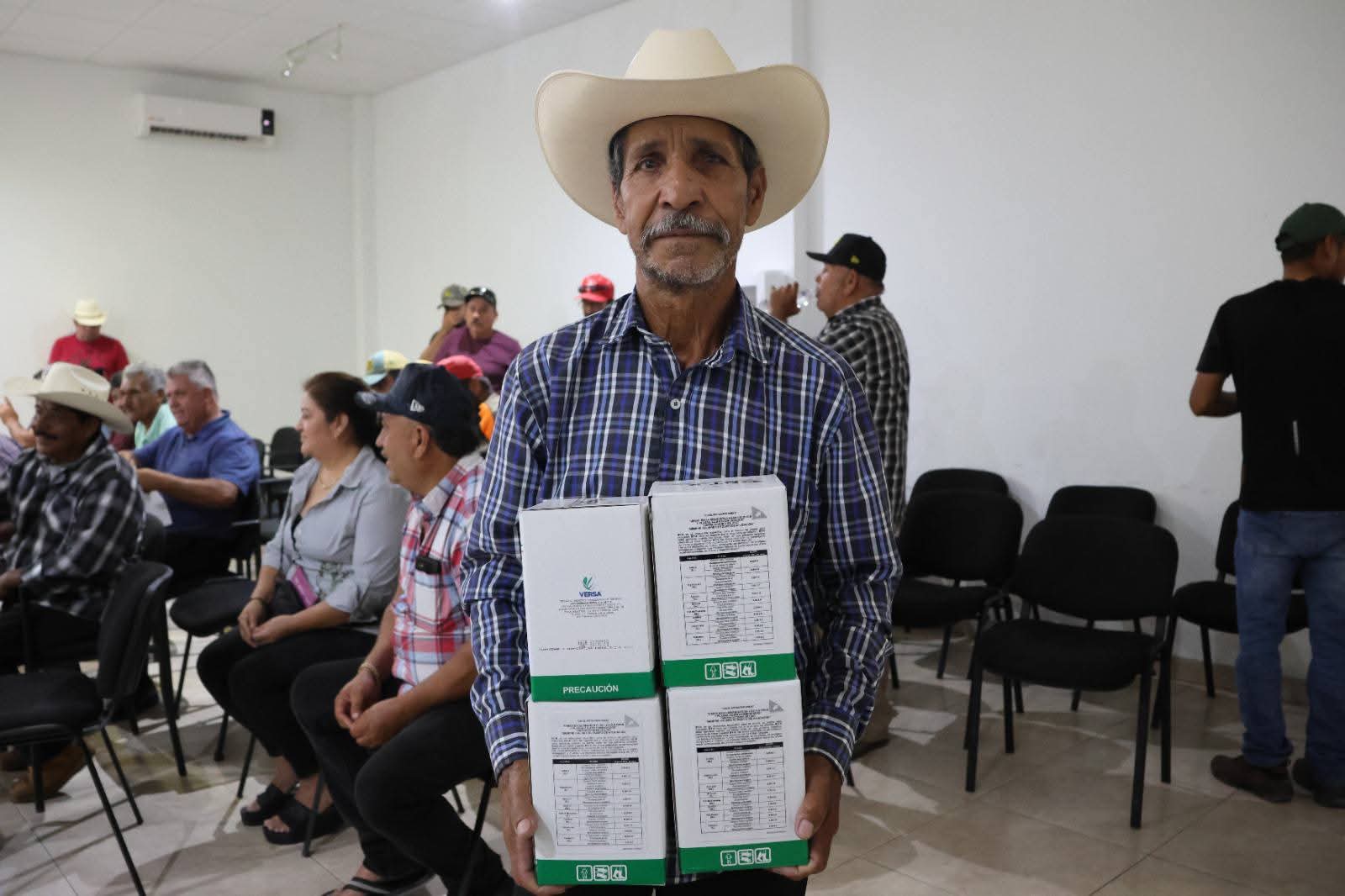 WhatsApp Image 2025-10-16 at 09.34.43