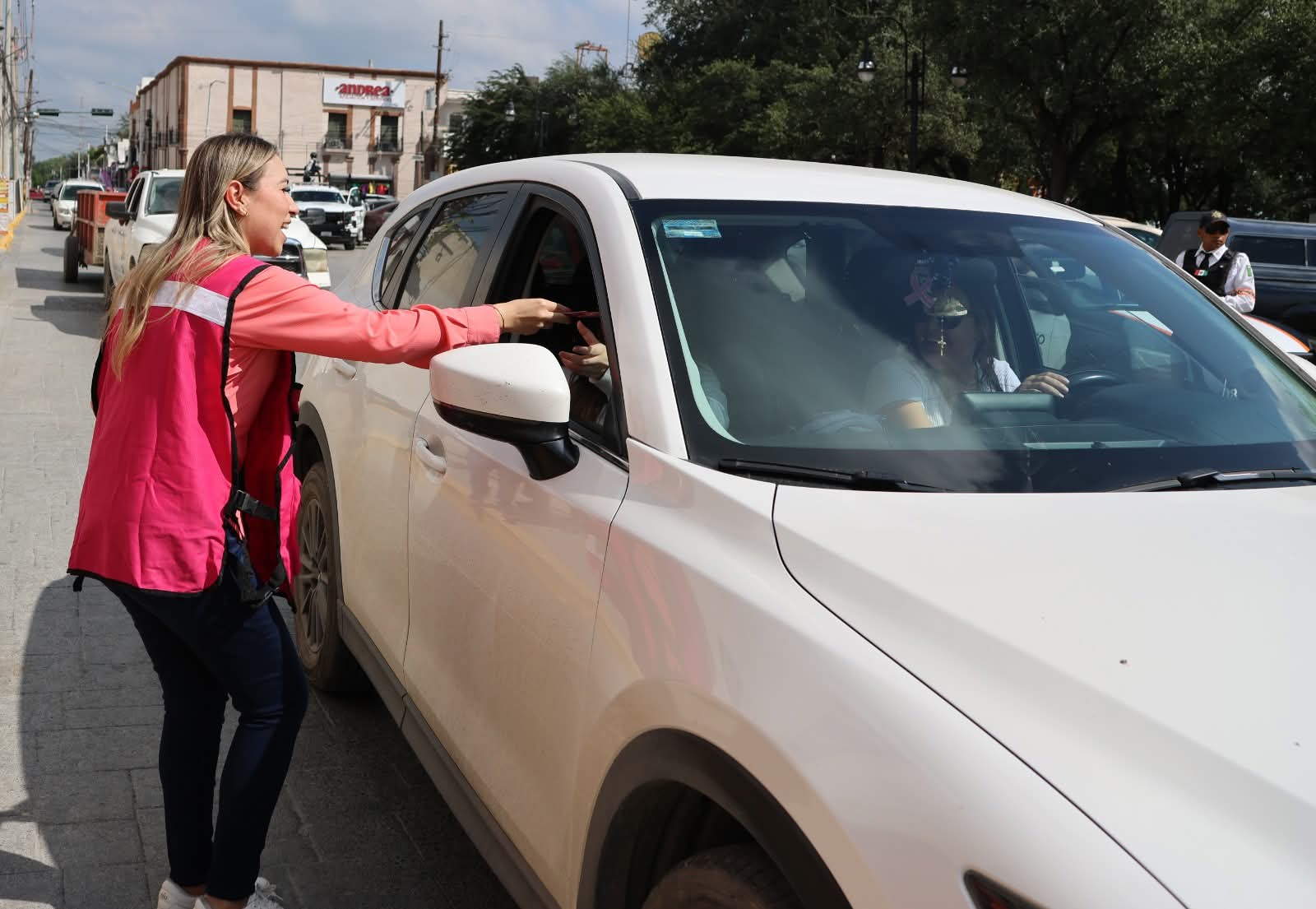 WhatsApp Image 2025-10-16 at 09.47.22 (1)