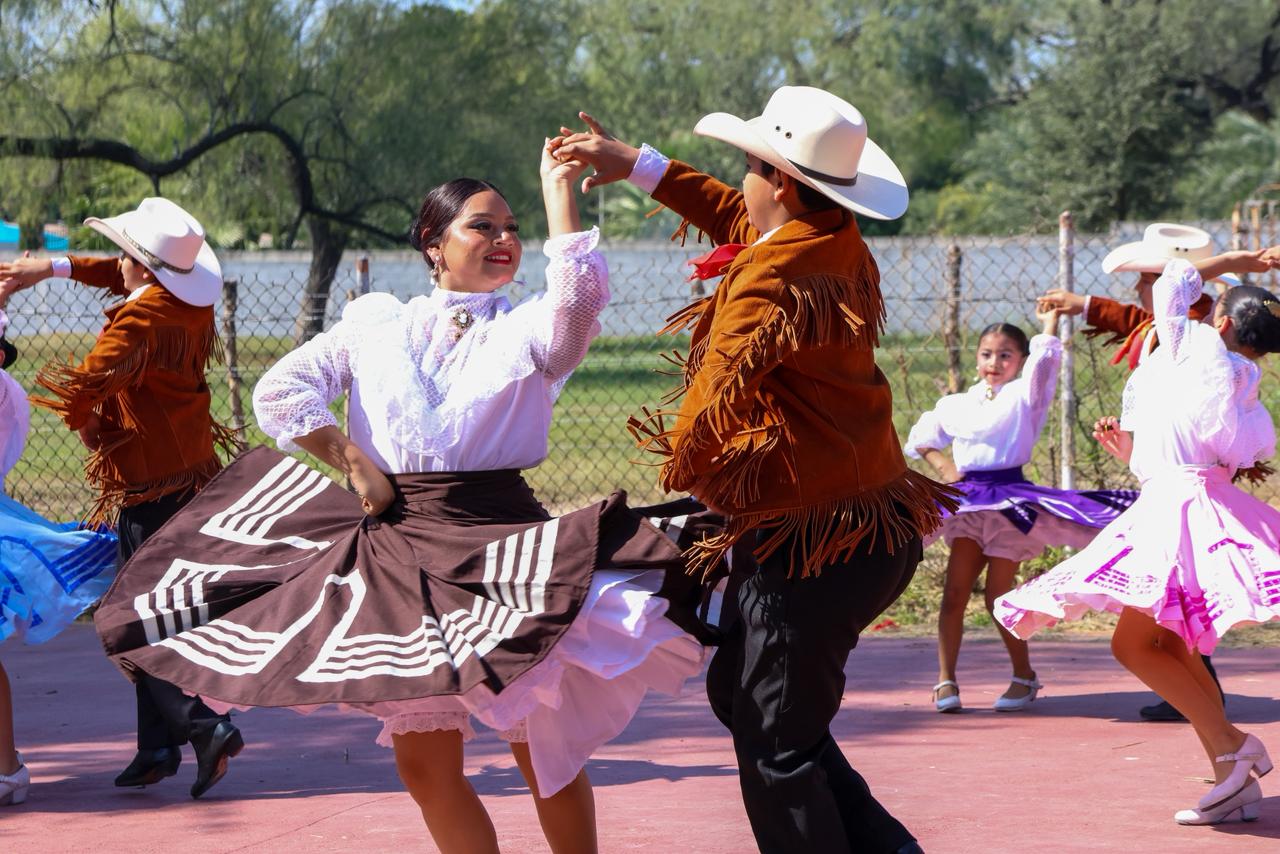 583901994_871354132087984_6949707620579614234_n